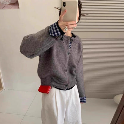 Women's cardigan with elegant button details and pretty pattern NOVAE