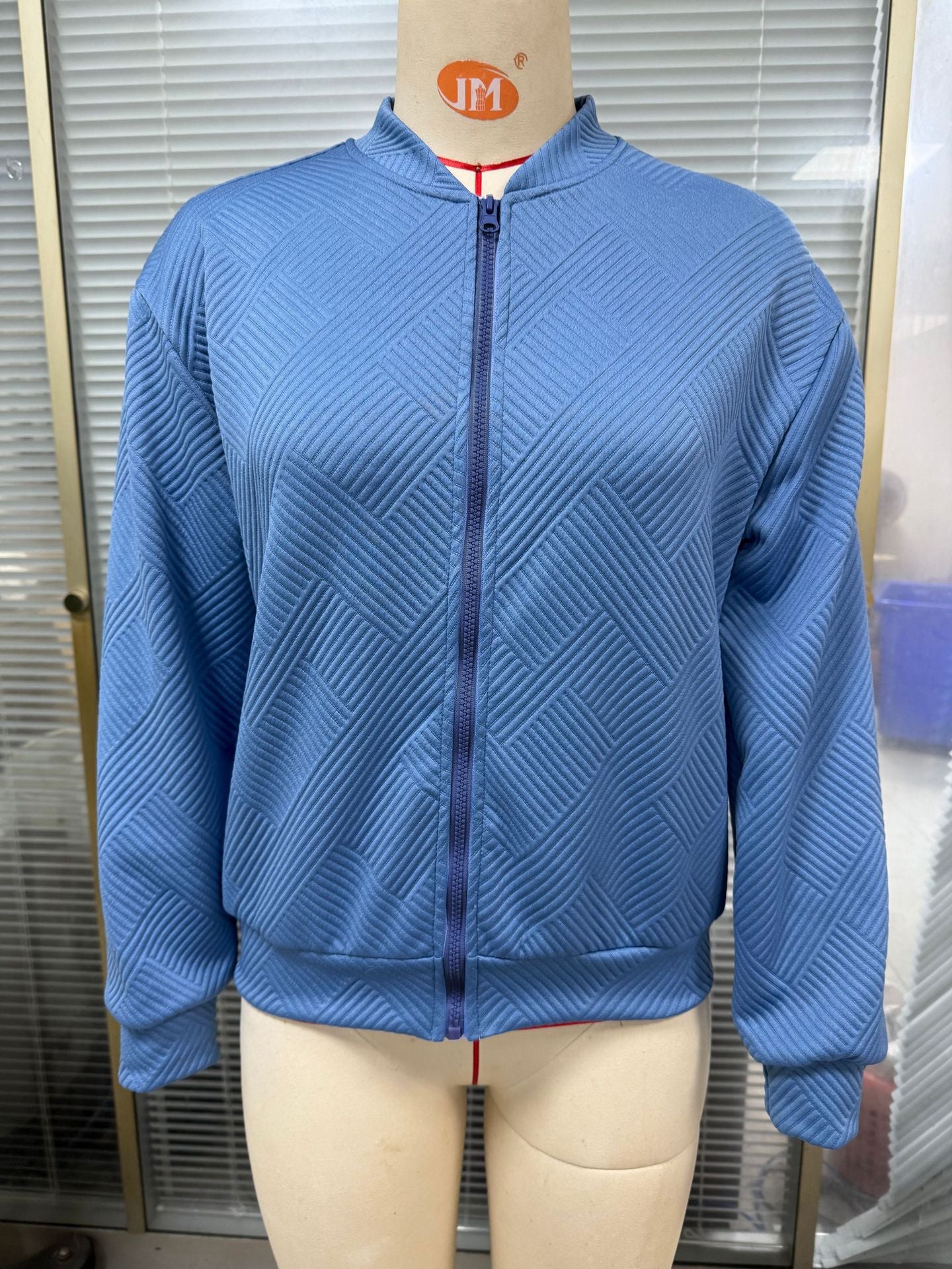 Women's casual cardigan with textured pattern and practical pockets NOVAE