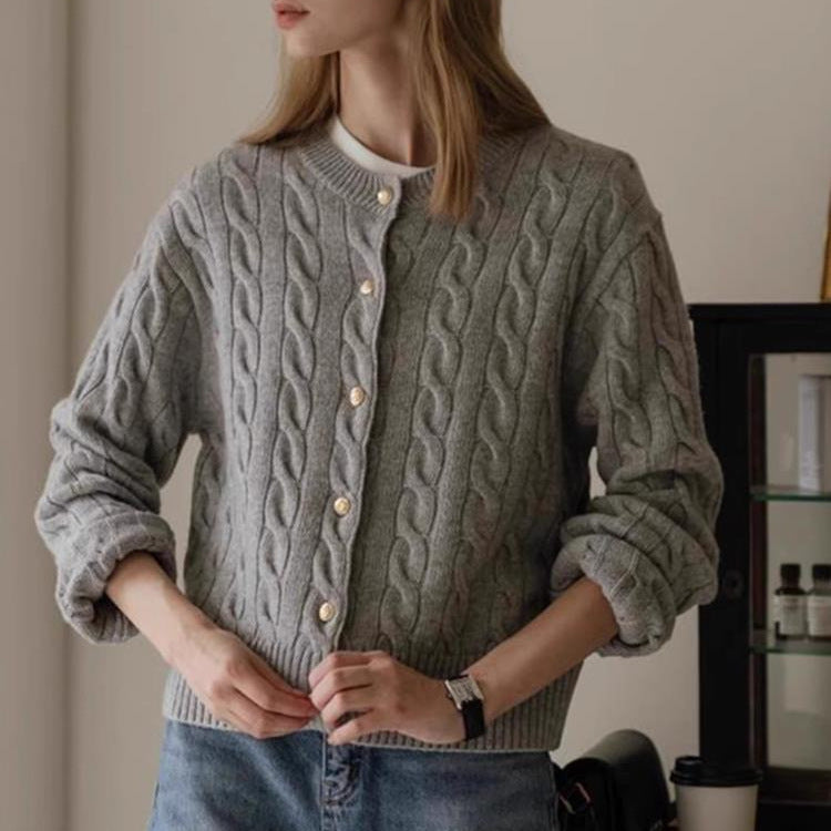 Women's cardigan with cable knit pattern and elegant button details NOVAE