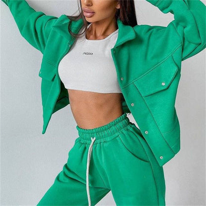 Women's sporty set consisting of an oversized jacket and comfortable jogger pants NOVAE