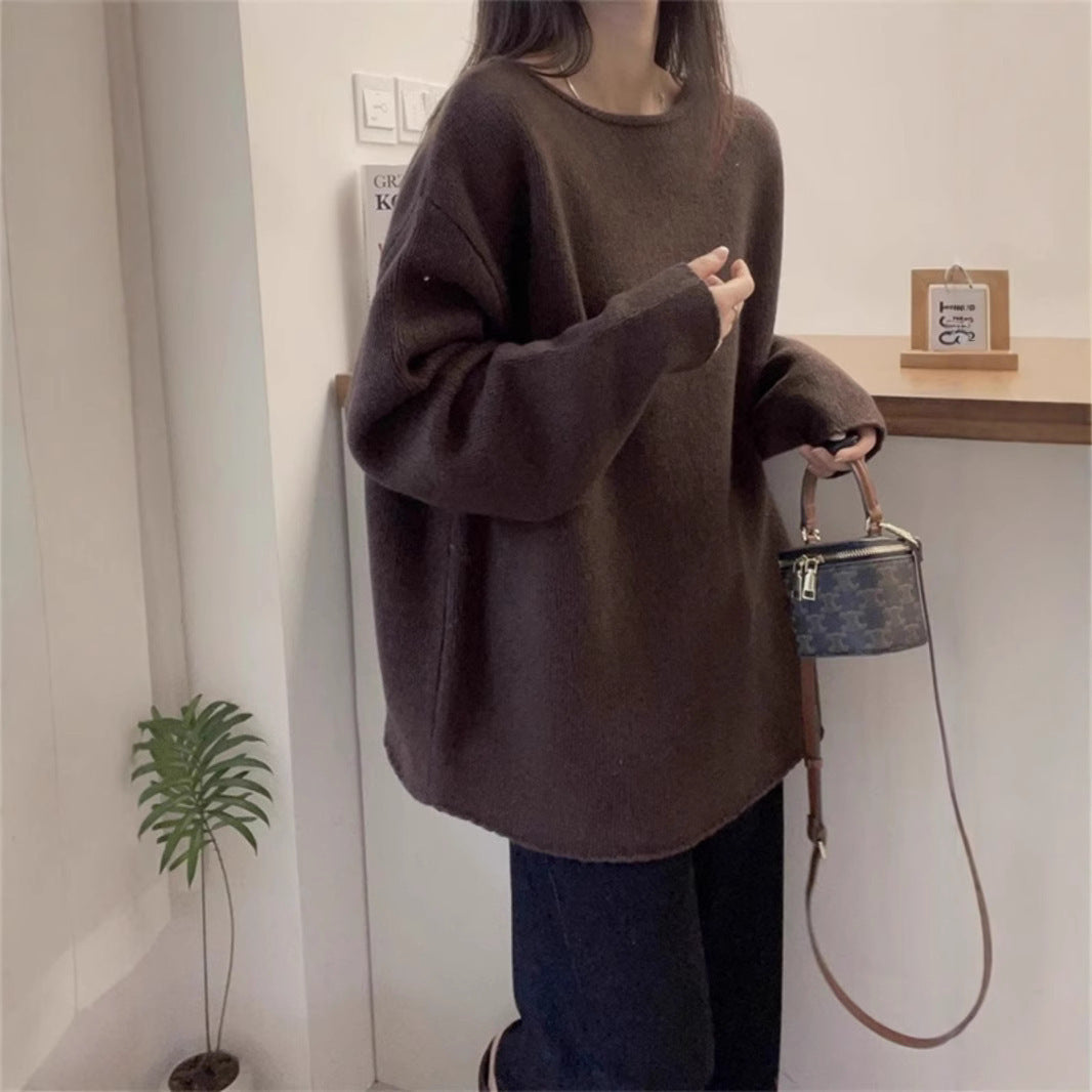 Women's oversized knit sweater with a relaxed fit and high collar NOVAE