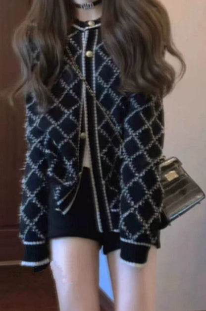 Women's fashionable knit cardigan with elegant diamond pattern and gold buttons NOVAE