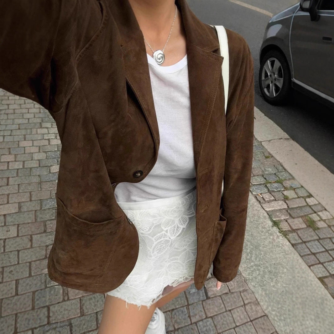 Women's elegant suede jacket with a practical cut NOVAE