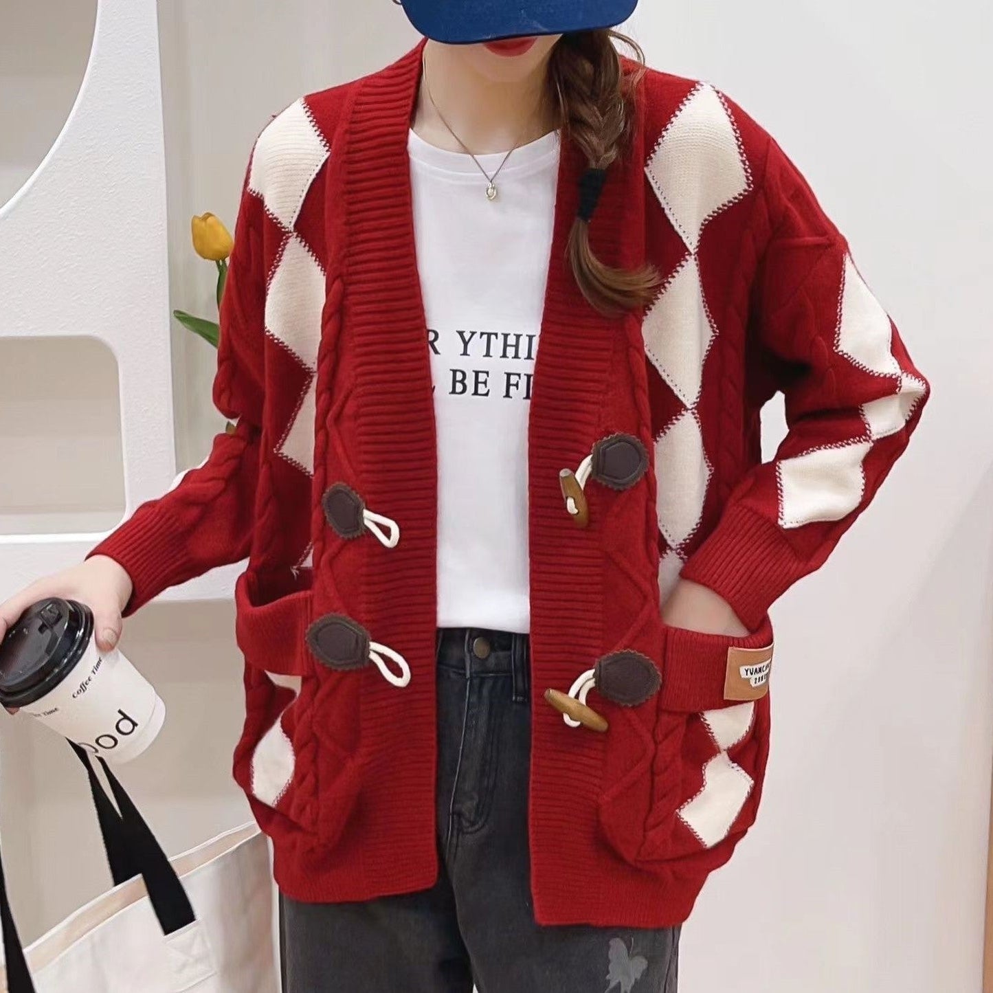 Women's chunky knit cardigan with romantic diamond pattern and decorative wooden buttons NOVAE