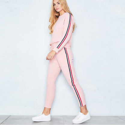 Women's fashionable sports set with contrasting side stripes and elastic waistband NOVAE