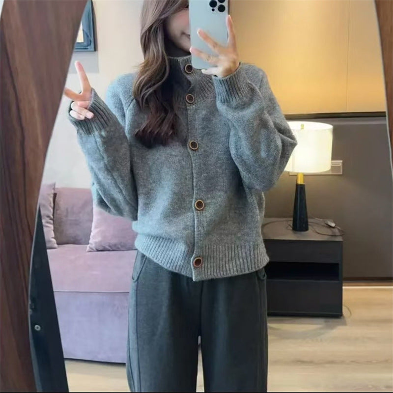 Women's cozy high-collar cardigan with button details NOVAE