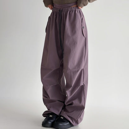 Women's casual cargo trousers with a wide cut and practical pockets NOVAE