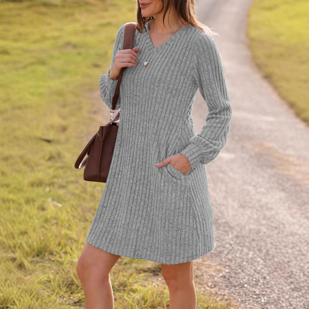 Women's casual dress with vertical structure and practical pockets NOVAE