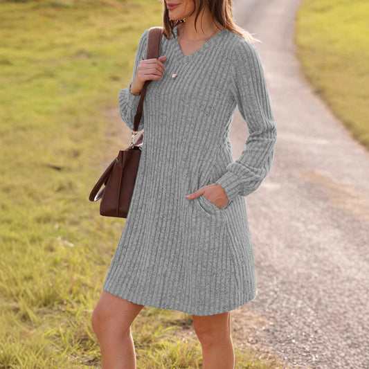 Women's casual dress with vertical structure and practical pockets NOVAE