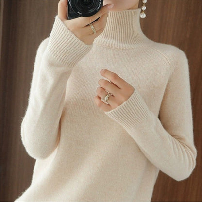 Women's soft roll-neck sweater made of fine merino wool NOVAE