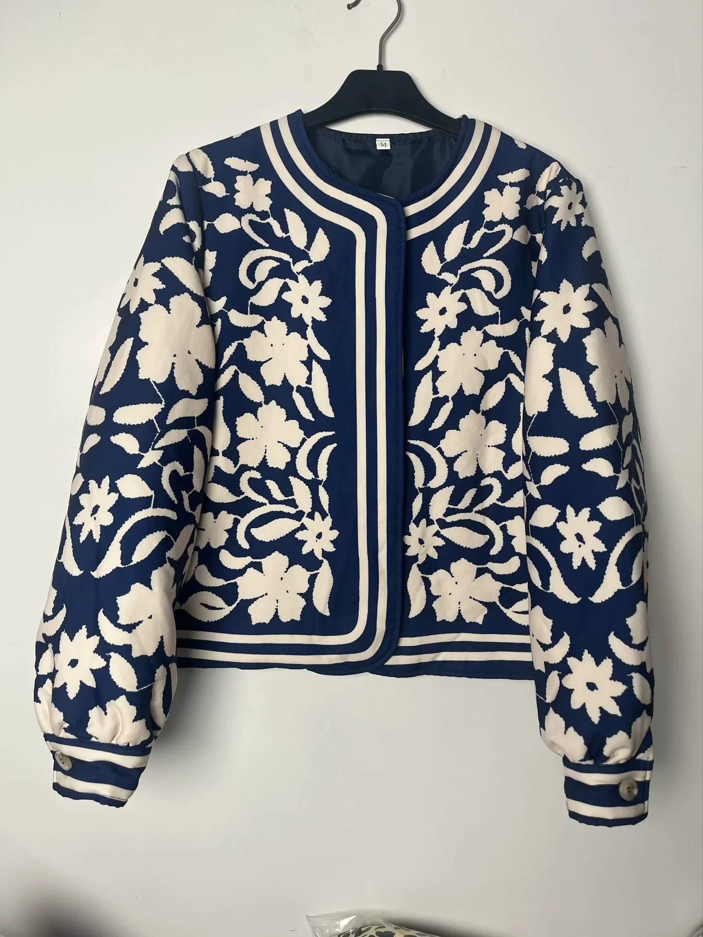 Women's embroidered jacket with floral design and modern cut NOVAE