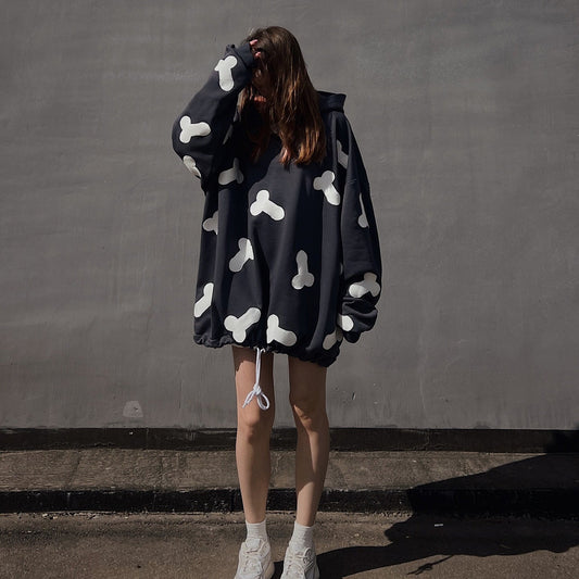 Women's hoodie with a creative heart motif and a casual oversized cut NOVAE