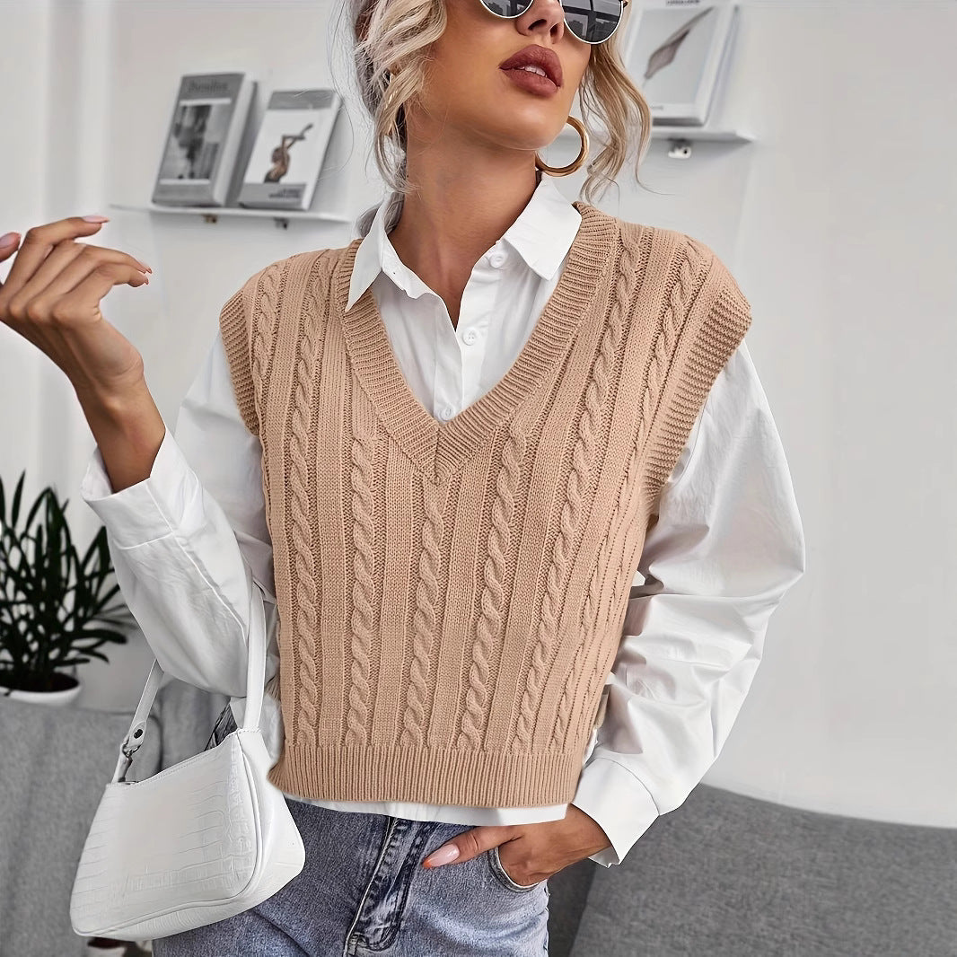 Women's knitted vest with V-neck and cable pattern NOVAE