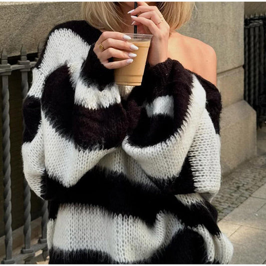 Women's Oversized Knit Sweater with Wide Stripes NOVAE