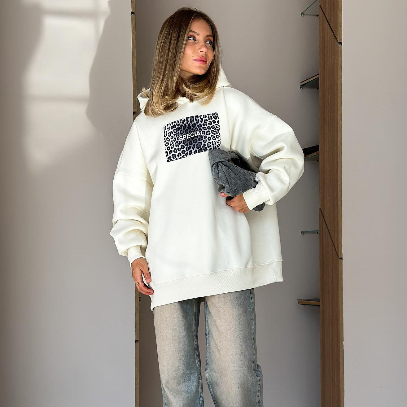 Women's casual hoodie with a creative leopard print and comfortable cut NOVAE