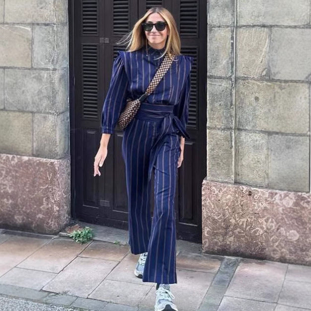 Women's suit with tailored cut and side belt NOVAE