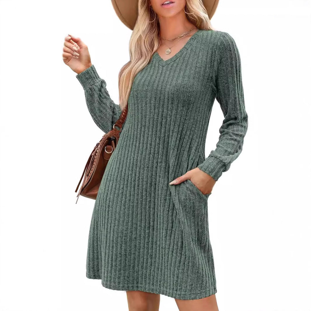 Women's casual dress with vertical structure and practical pockets NOVAE