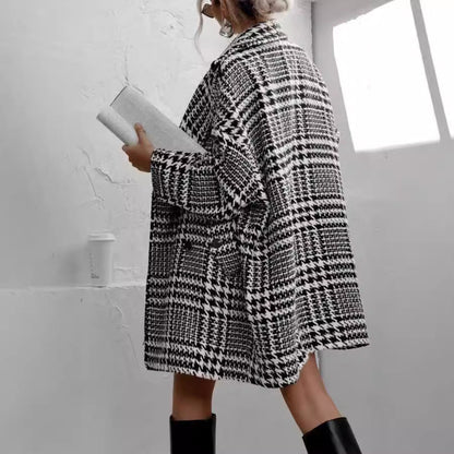 Women's oversized plaid coat with luxury design and casual cut NOVAE