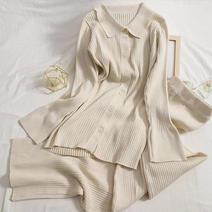 Women's knit sweater with classic collar NOVAE