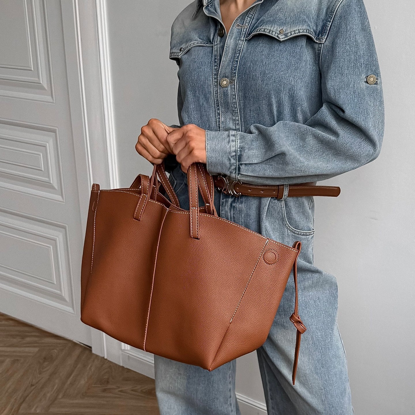 Women's denim jumpsuit with wide leg and fashionable collar NOVAE