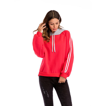 Women's fashionable hoodie with contrasting sleeves and a relaxed fit NOVAE