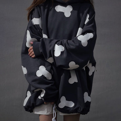 Women's hoodie with a creative heart motif and a casual oversized cut NOVAE