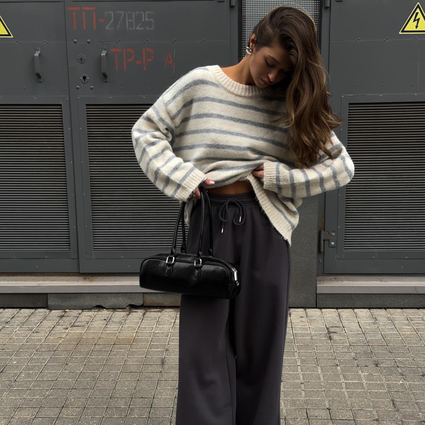 Women's casual knit sweater with modern stripes NOVAE