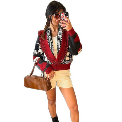 Women's knitted cardigan with fringed details and geometric pattern NOVAE