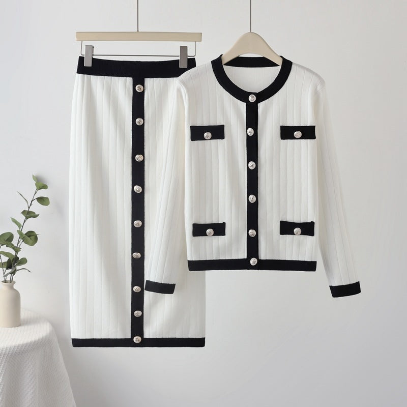 Women's stylish knit ensemble with decorative buttons and pockets NOVAE