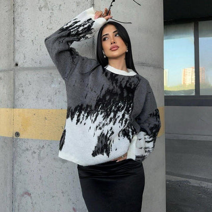 Women's cozy sweater with modern color gradient NOVAE