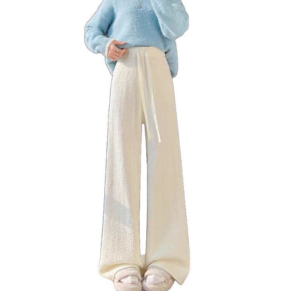 Women's comfortable lounge trousers in an elegant cut NOVAE