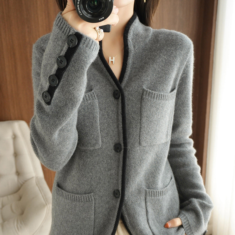 Women's cardigan with high-quality wool and practical pockets NOVAE