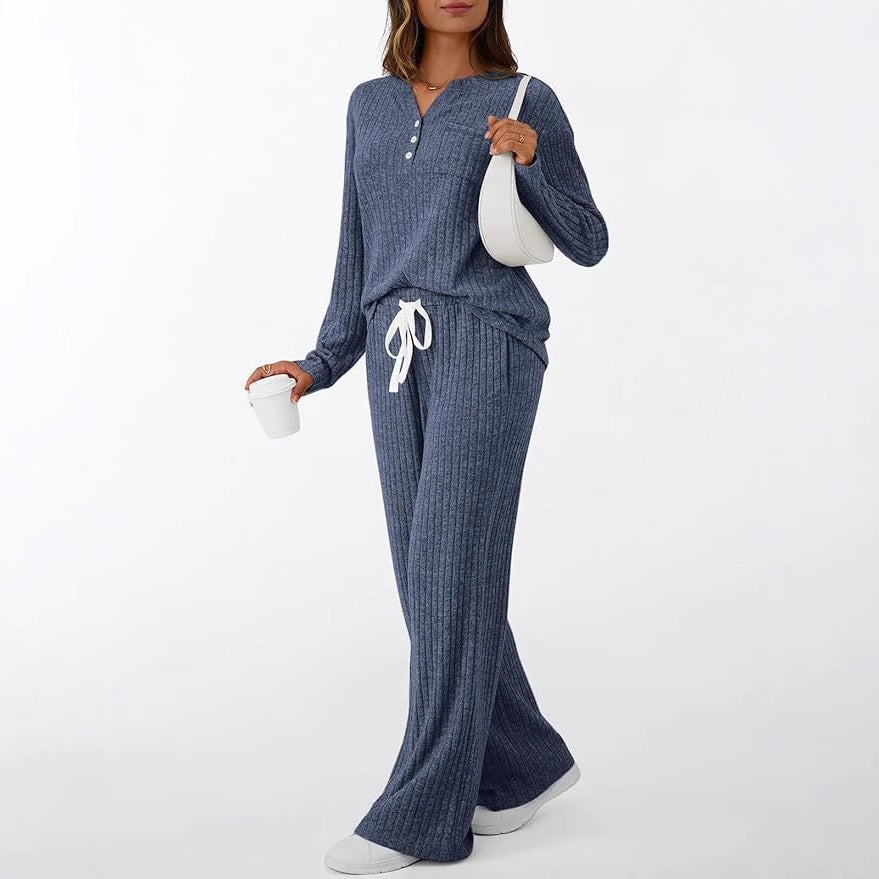 Women's Comfortable Knit Suit with a Relaxed Cut NOVAE