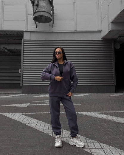 Women's sporty set consisting of a hooded jacket and jogging pants NOVAE