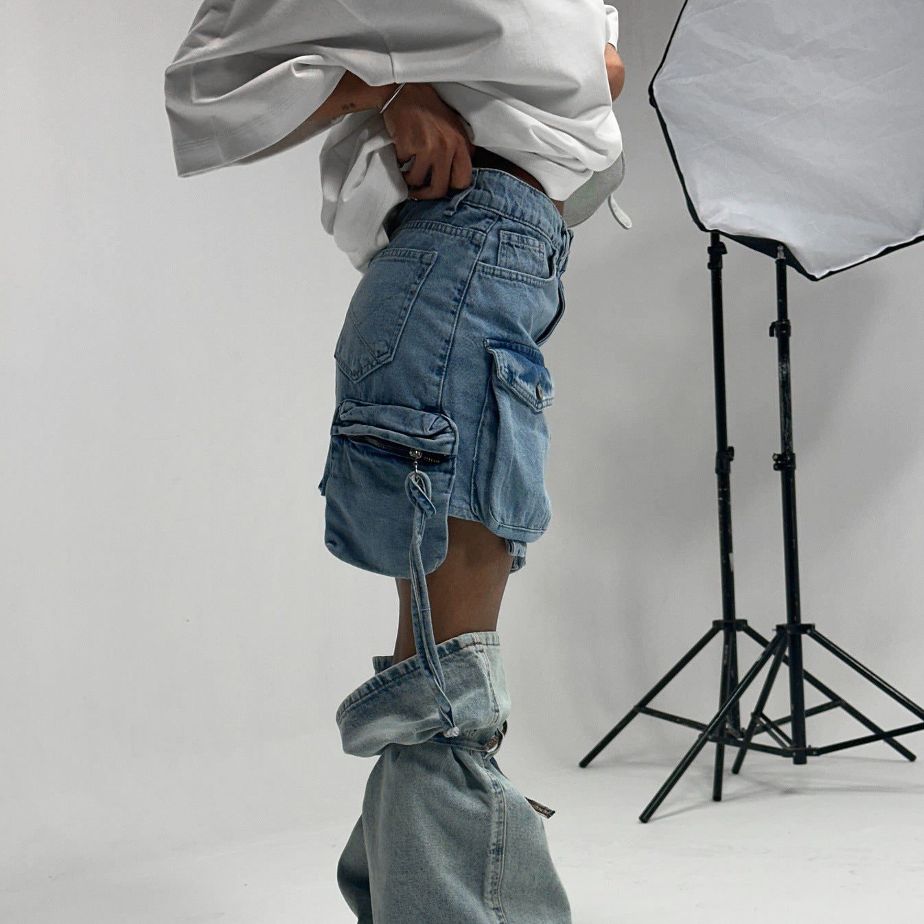 Women's denim skirt with practical pockets and adjustable waistband NOVAE