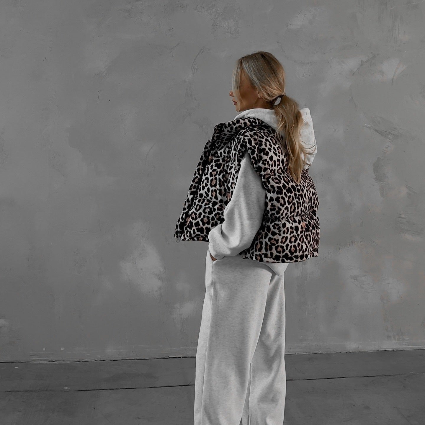 Women's casual vest with animal print and comfortable cut NOVAE