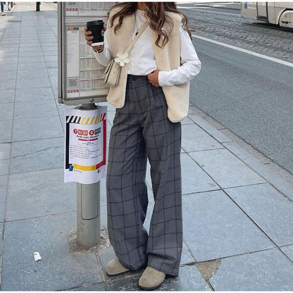 Women's fashionable teddy vest with elegant edge finishing NOVAE