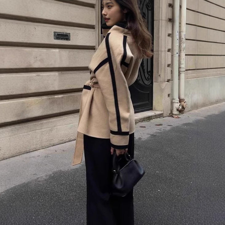 Women's fashionable blazer-kimono with belt and contrasting details NOVAE