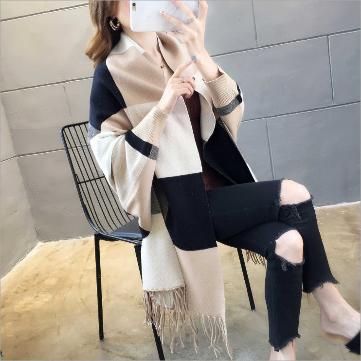 Women's soft plaid coat with fringe and open cut NOVAE