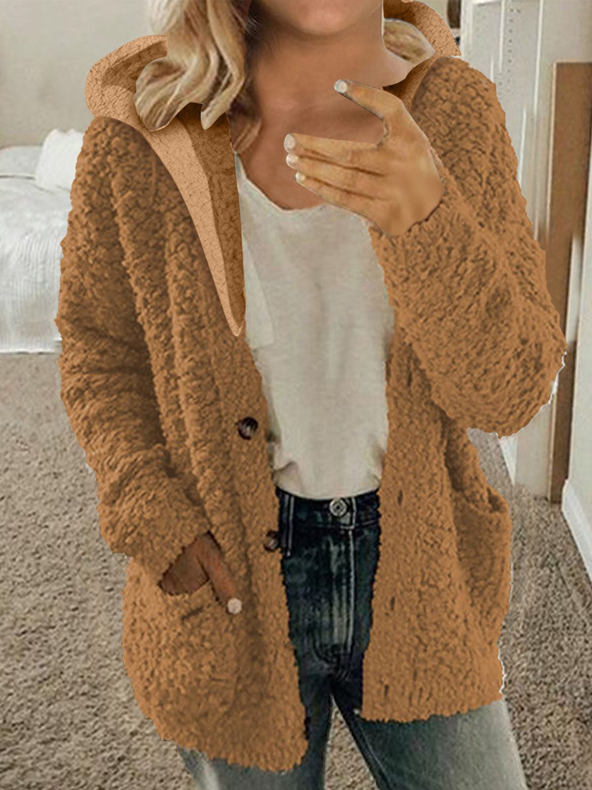 Women's cozy fleece jacket with hood and practical pockets NOVAE