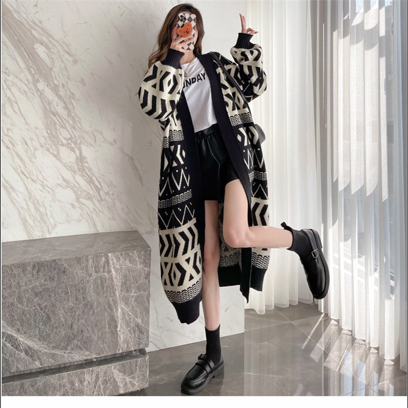 Women's Long Cardigan with Graphic Design and Deep Pockets NOVAE