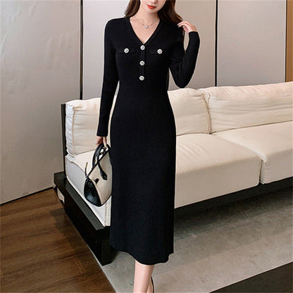 Women's Elegant Maxi Dress with V-Neck and Button Details NOVAE