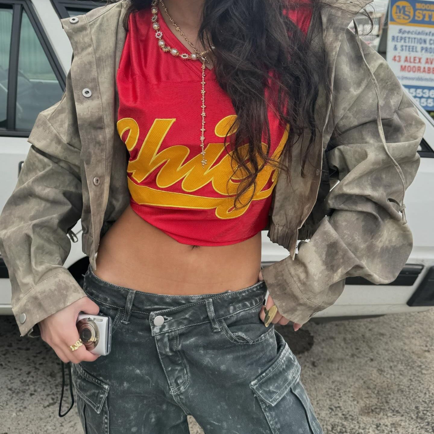 Women's casual cargo trousers with innovative details and a modern cut NOVAE