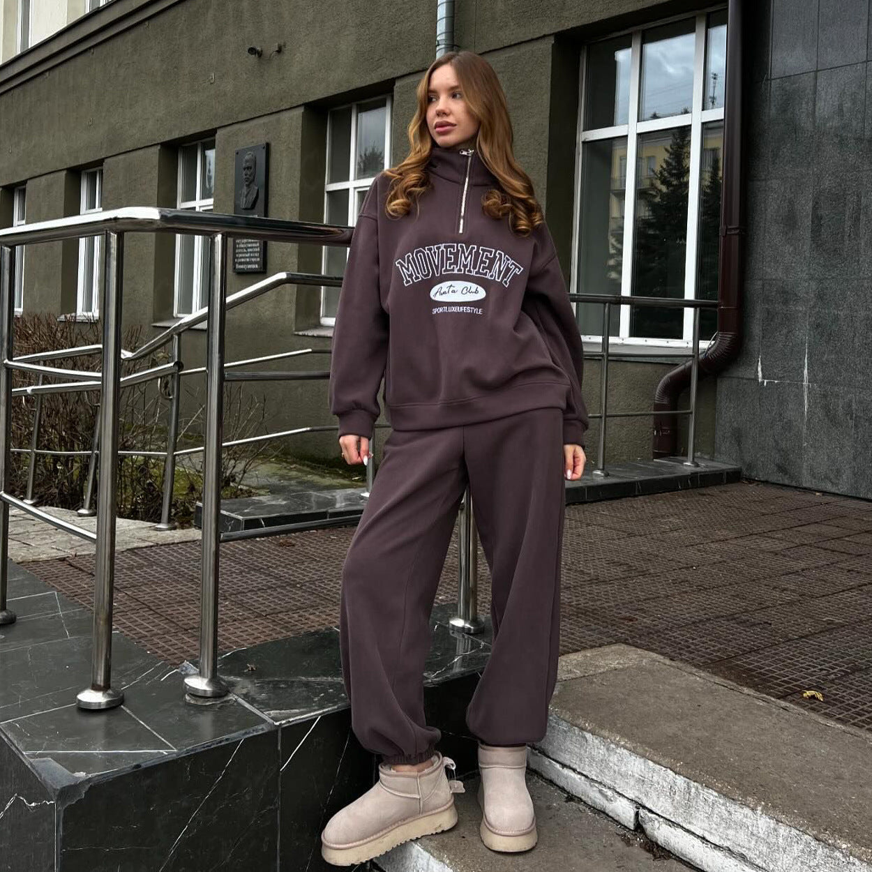 Women's sporty leisure set with a zip fastening away from the neck and a relaxed fit NOVAE