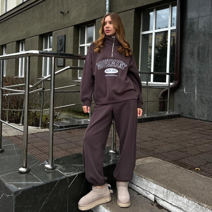 Women's sporty leisure set with a zip fastening away from the neck and a relaxed fit NOVAE