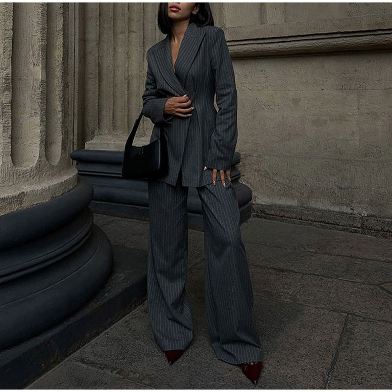 Women's elegant two-piece suit set with double button closure and wide leg NOVAE