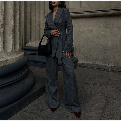 Women's elegant two-piece suit set with double button closure and wide leg NOVAE