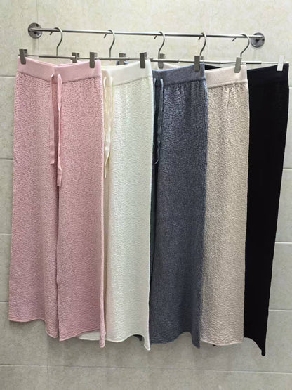 Women's comfortable lounge trousers in an elegant cut NOVAE