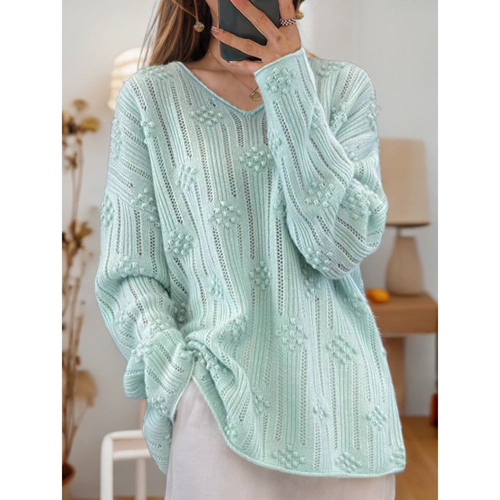 Women's knitted sweater with detailed pattern and V-neck NOVAE