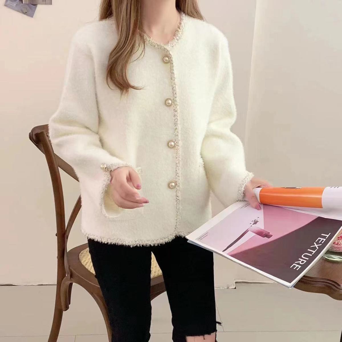 Women's bouclé jacket with elegant pearl buttons NOVAE